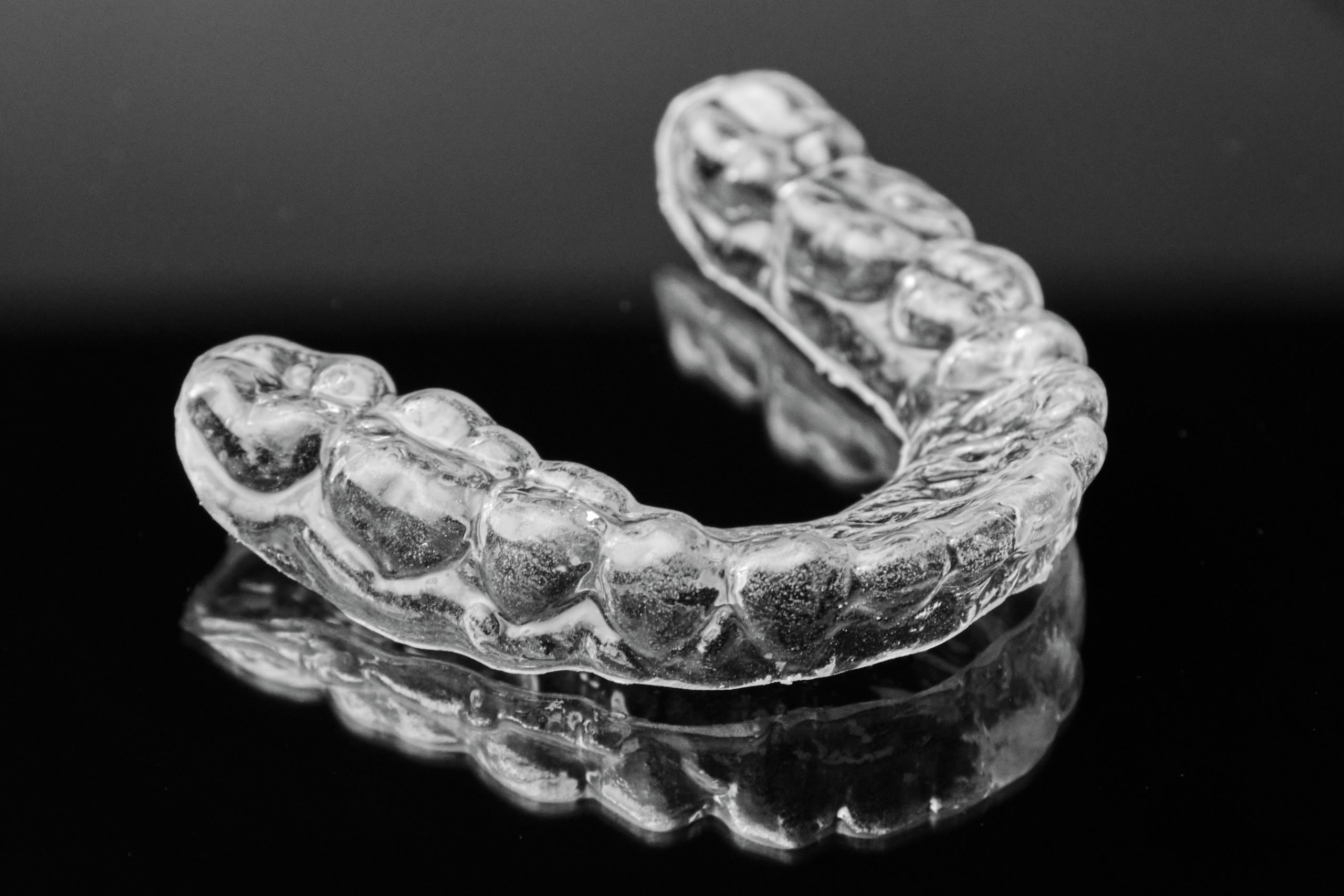 Full arch clear aligners